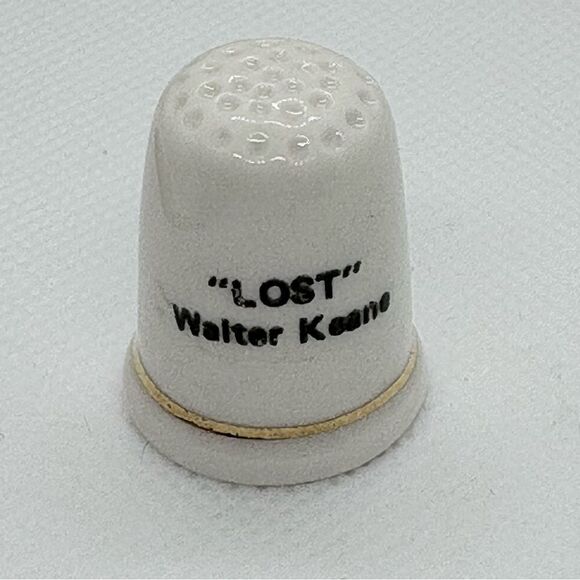 Vintage Ltd Ed. Clover Thimble “Lost” a painting claimed to be by Walter Keane - Picture 2 of 11
